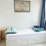 Apartment Near Subway And Supermarket